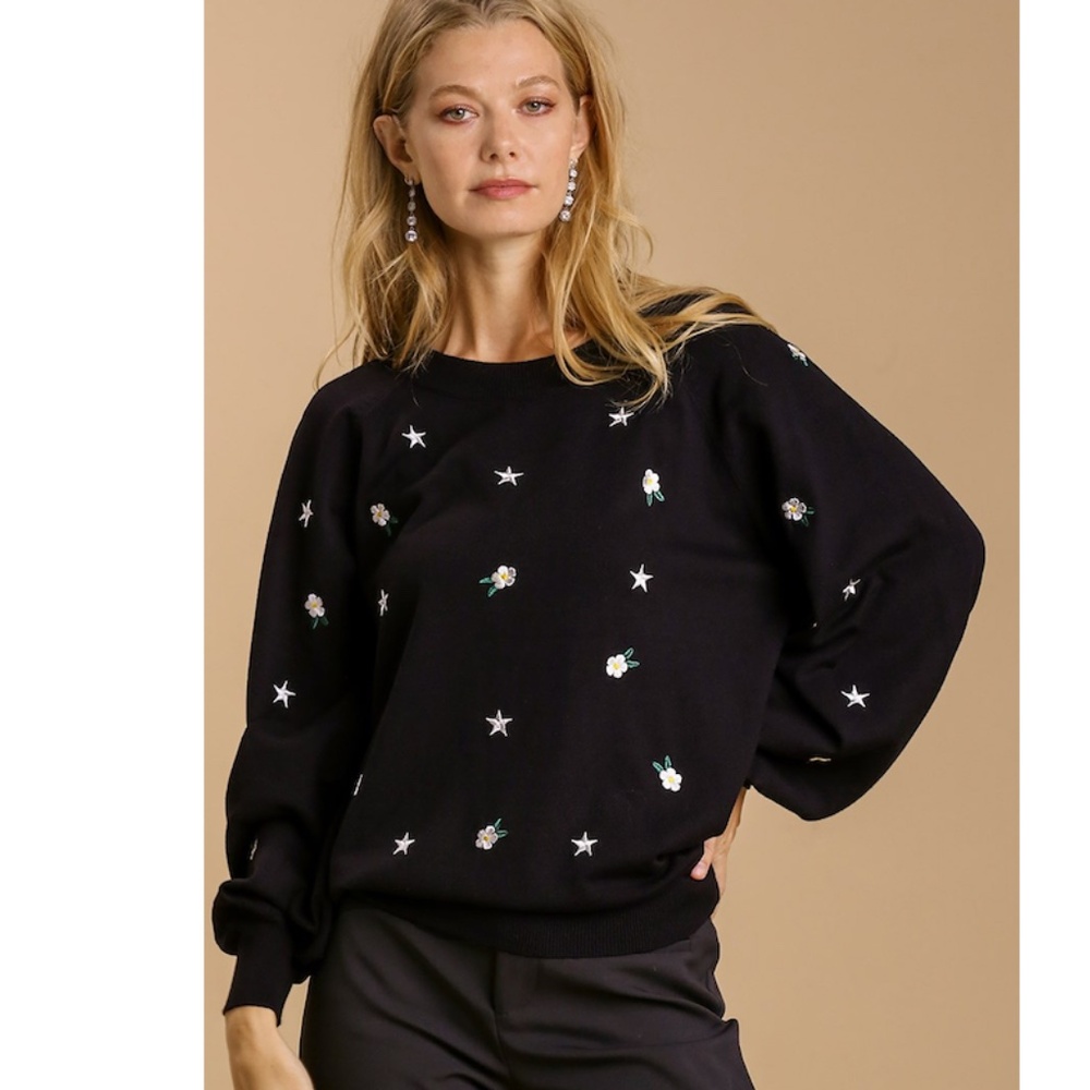 🌞 “The Teigen" BLACK Embroidered Daisy Sweater